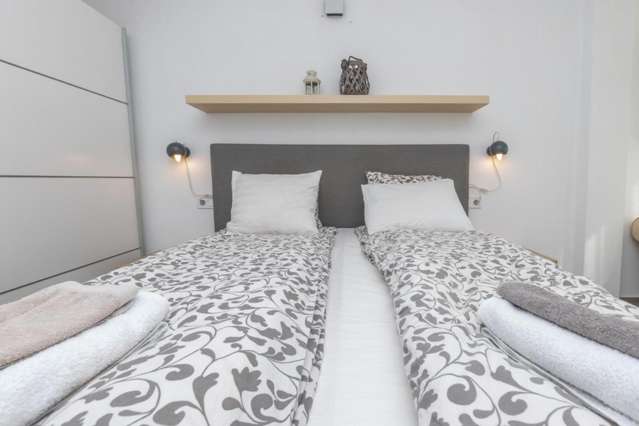 3br In Centre Near The