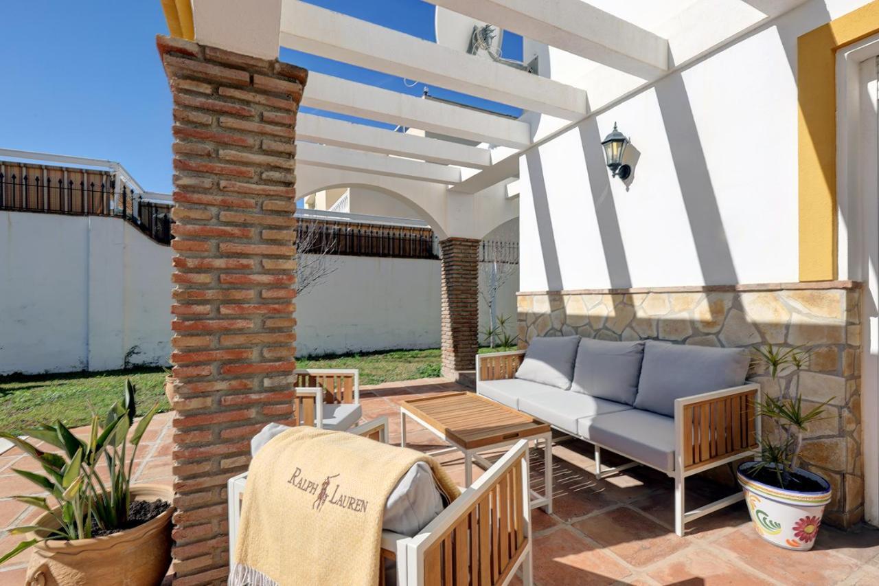 Villa 088 Bright And Spacious Andalusian Style With Private Pool Fuengirola