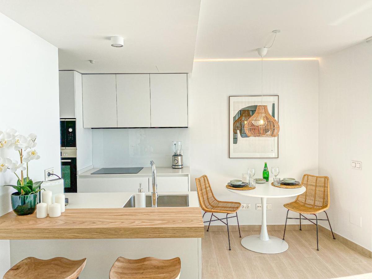 Amazing Sea Views - The Wave, Brand New Apartment