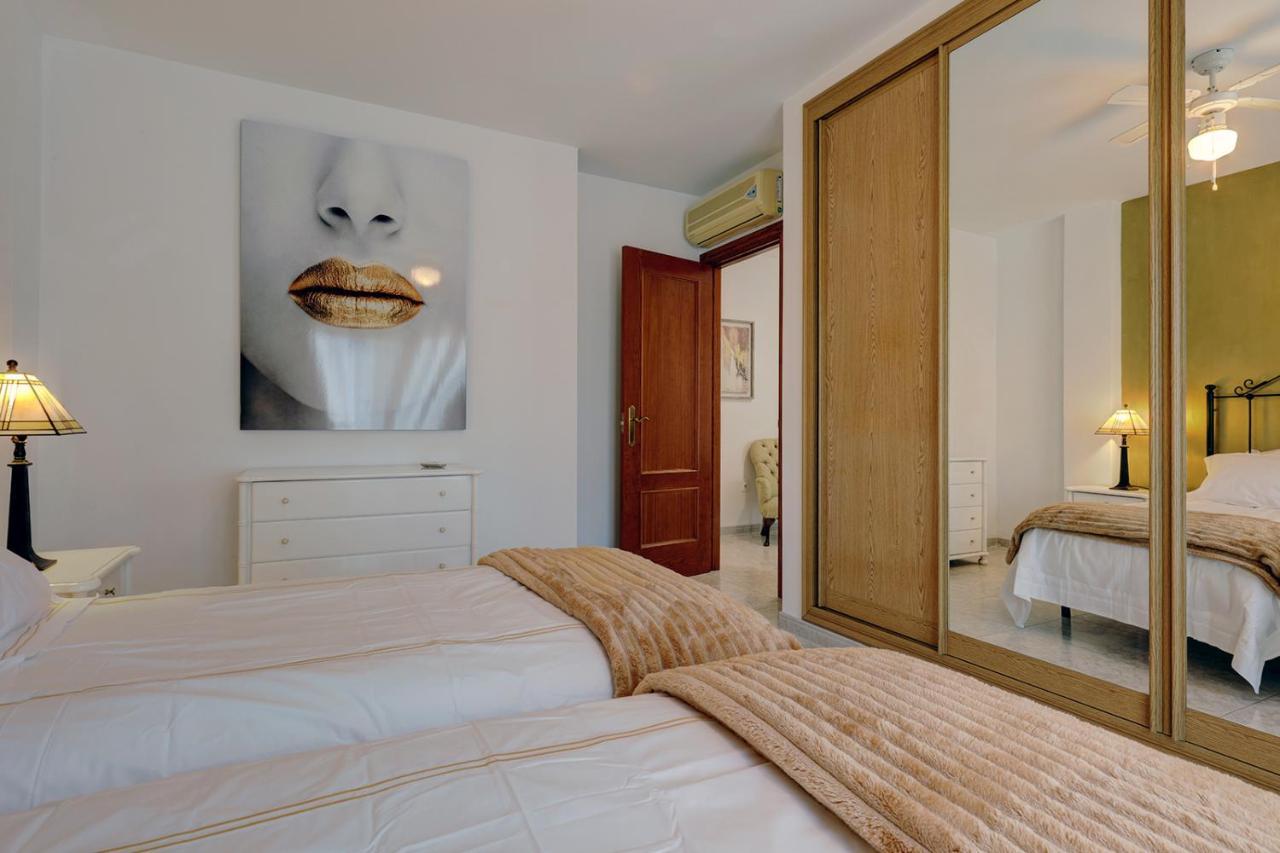 088 Bright And Spacious Andalusian Style With Private Pool Villa *