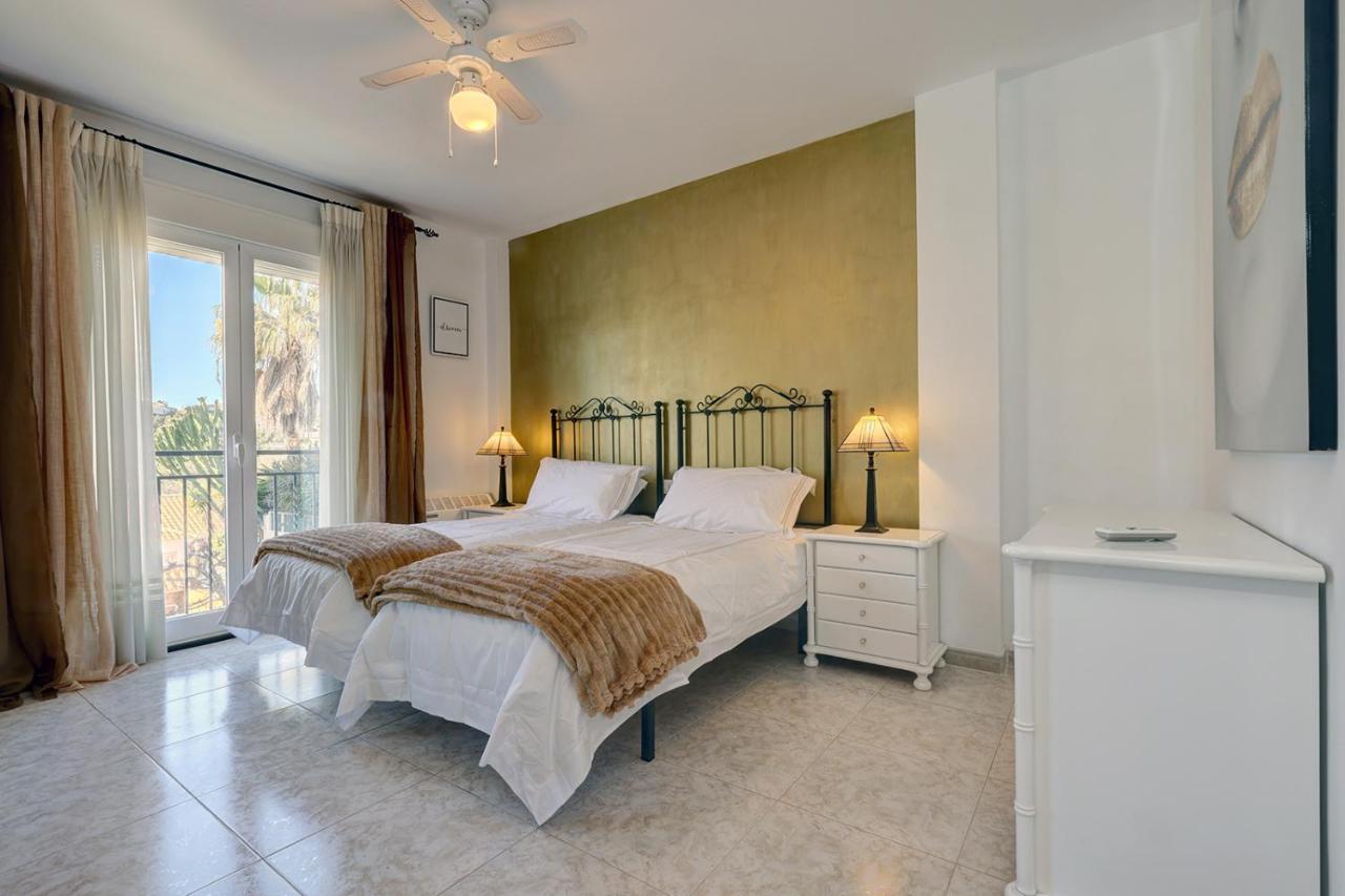 088 Bright And Spacious Andalusian Style With Private Pool Villa *