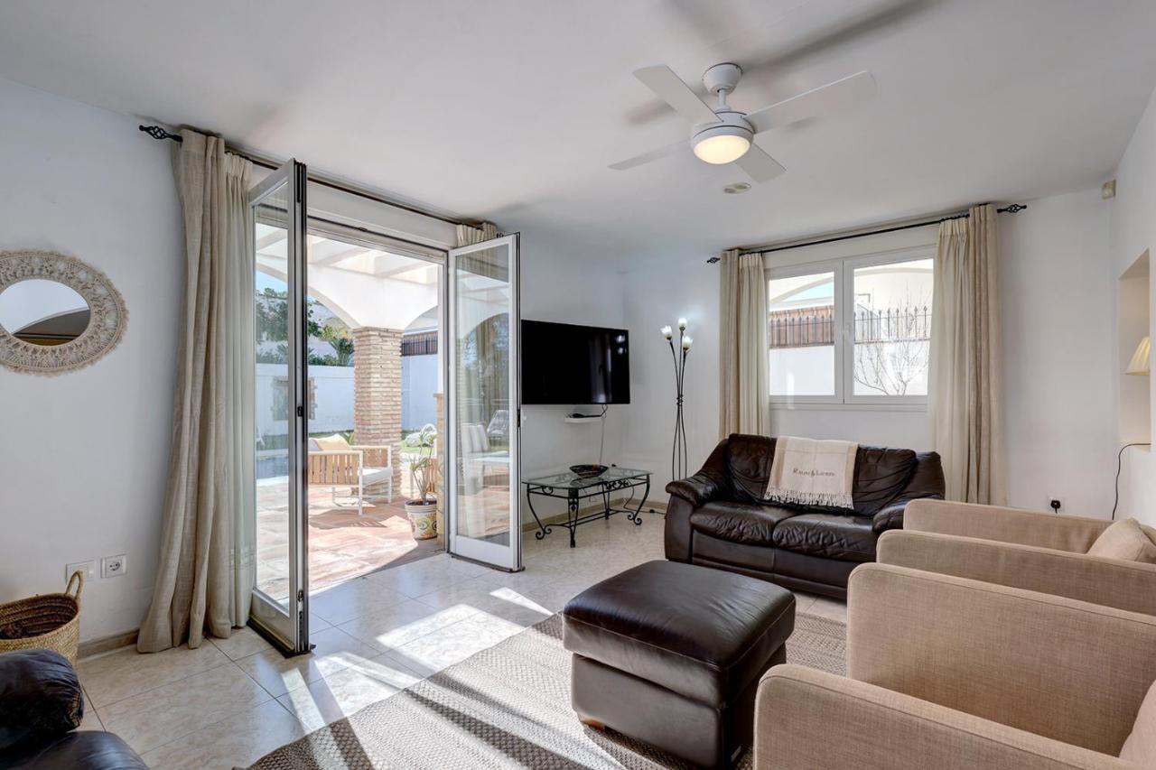 088 Bright And Spacious Andalusian Style With Private Pool * Fuengirola