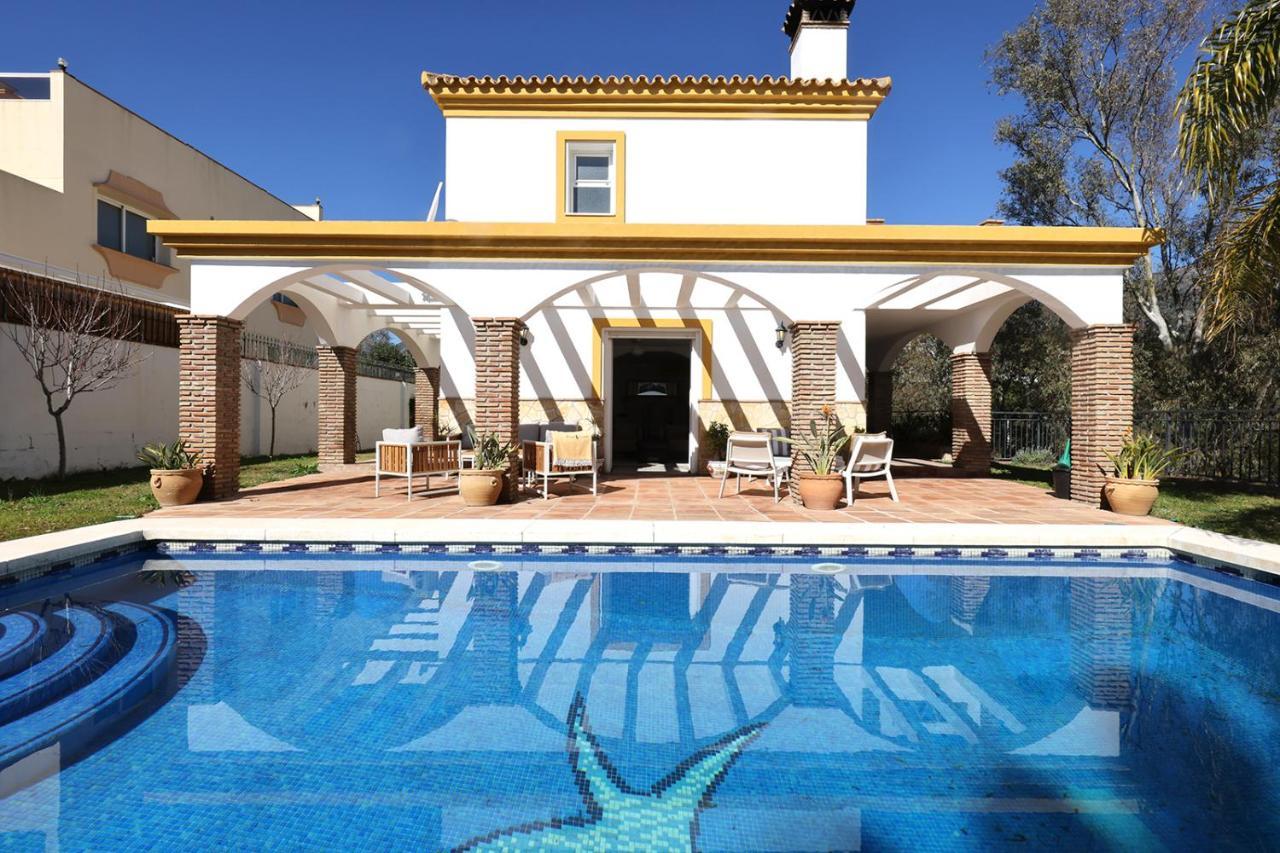 088 Bright And Spacious Andalusian Style With Private Pool Villa *