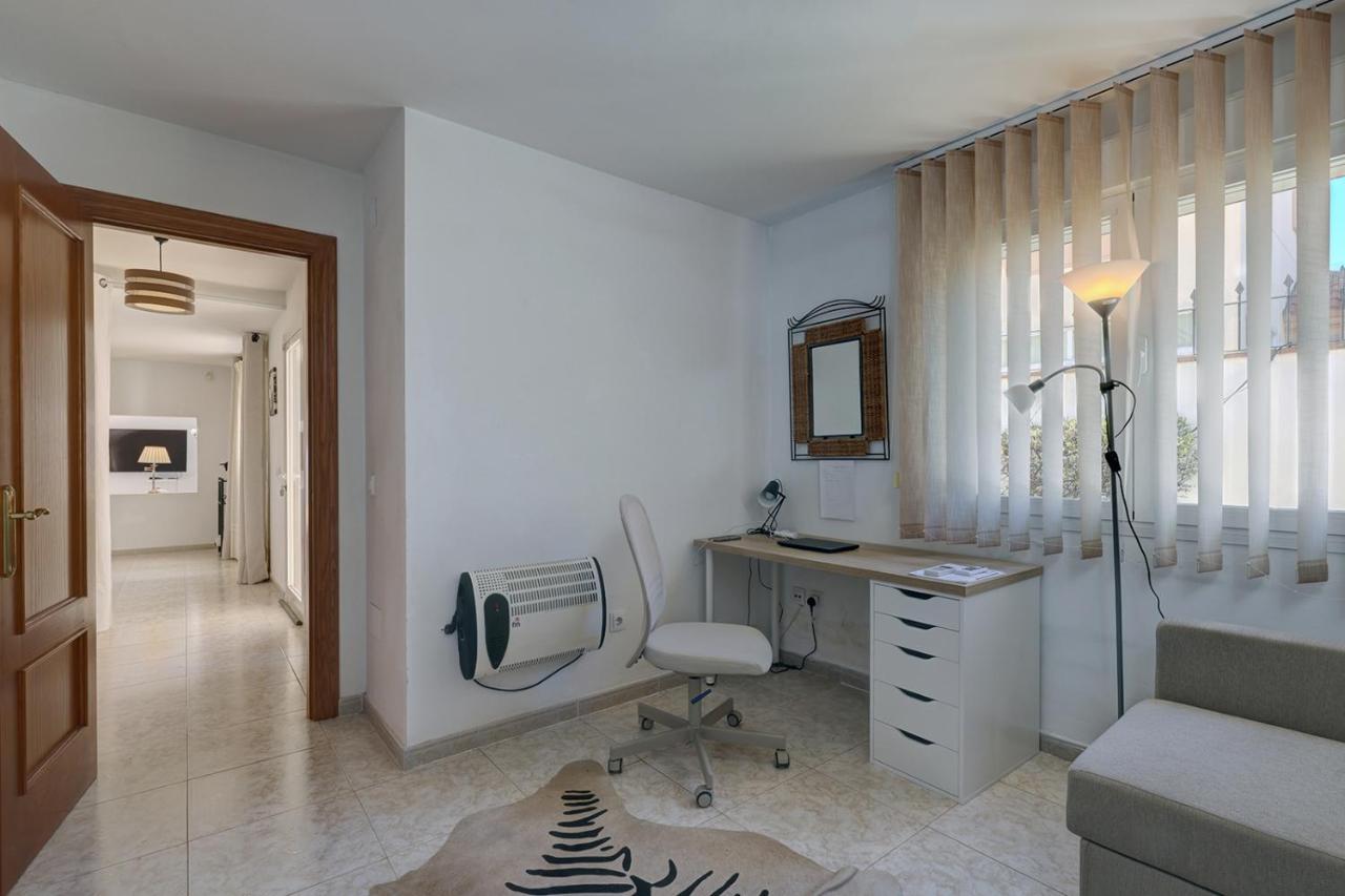 Villa 088 Bright And Spacious Andalusian Style With Private Pool Fuengirola