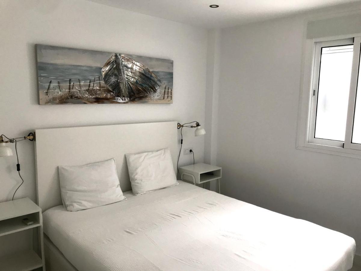 New 2br 100m-to-beach Free Parking Apartment