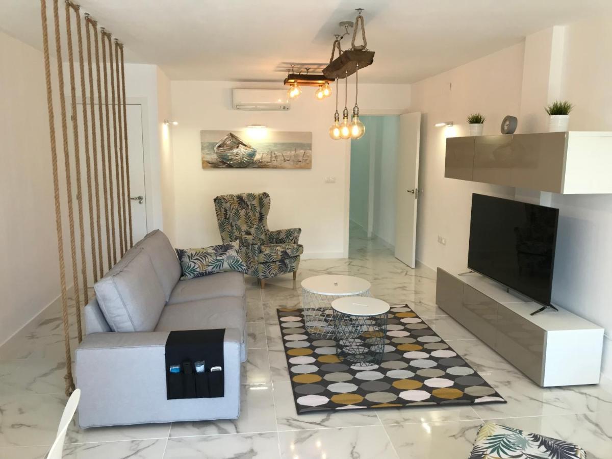 Apartment New 2br 100m-to-beach Free Parking Fuengirola