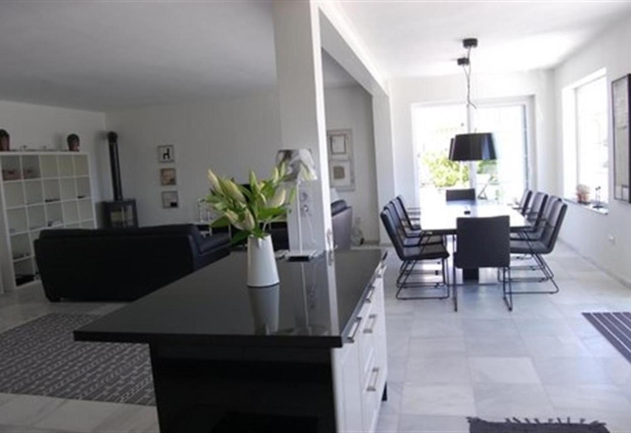 Villa Fantastic Renovated Annex Fuengirola