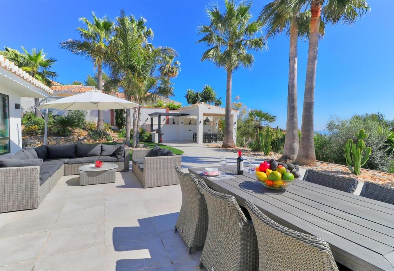 Amazing With Panoramic Views Huvilat *