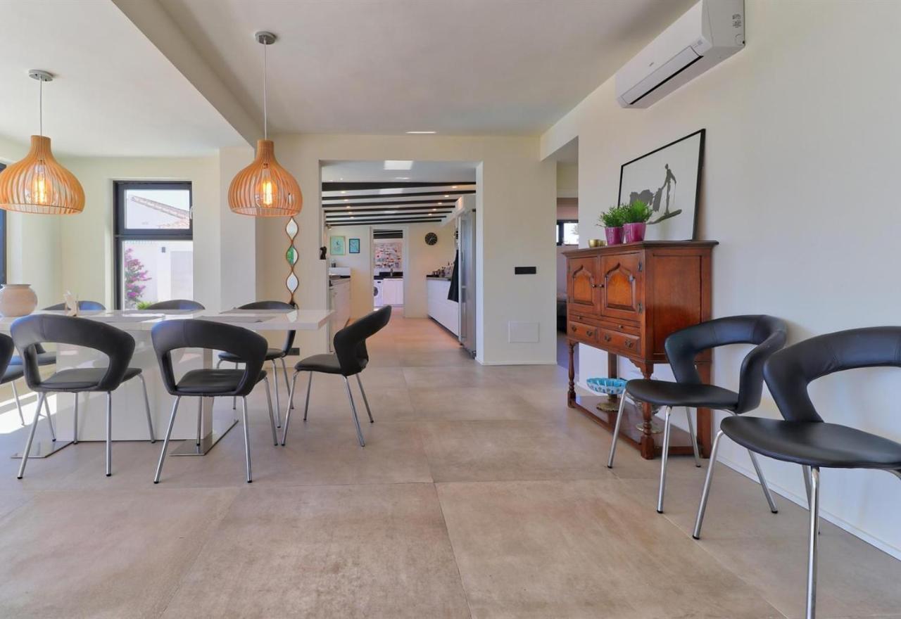 Amazing With Panoramic Views *