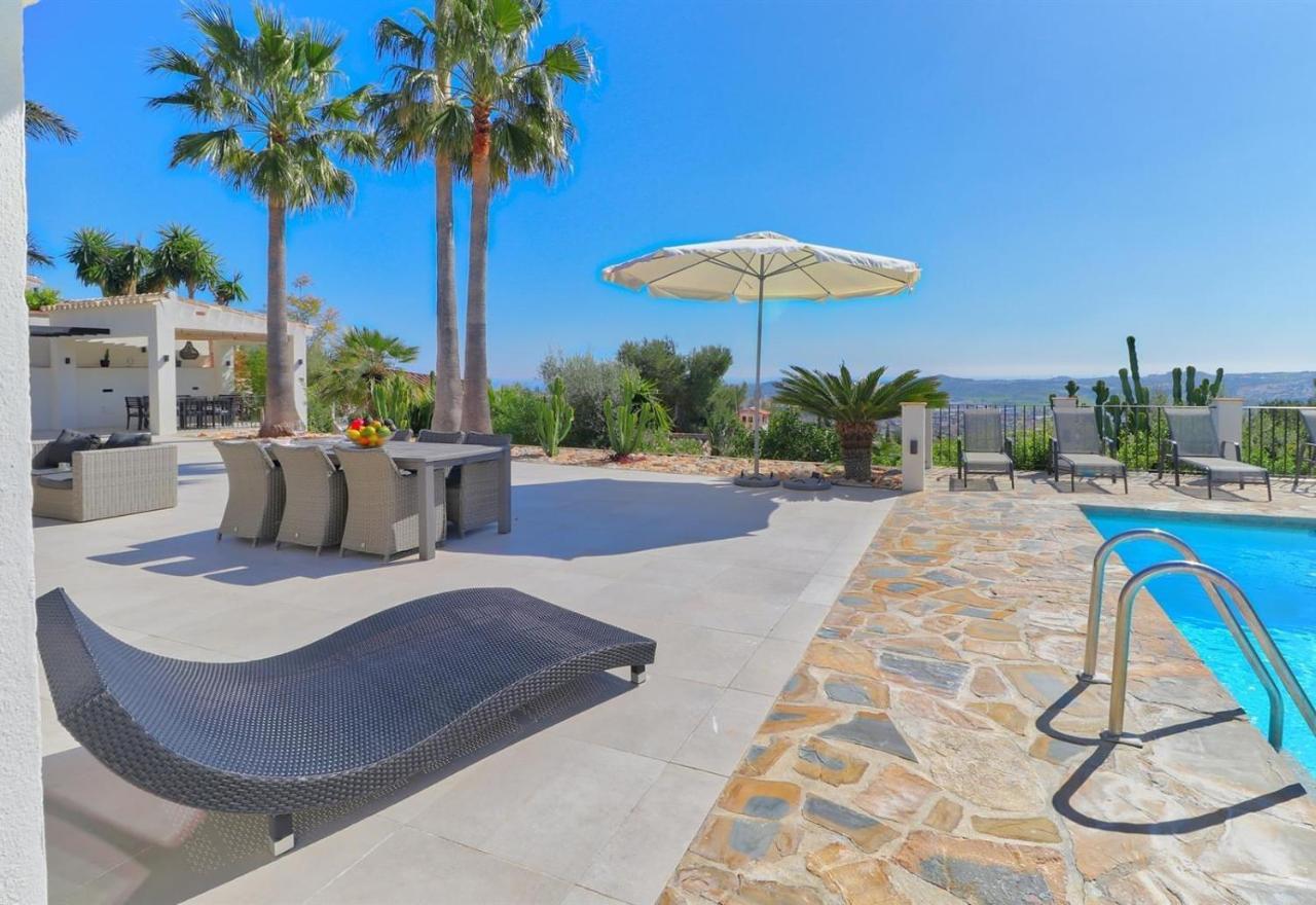 Huvilat Amazing With Panoramic Views