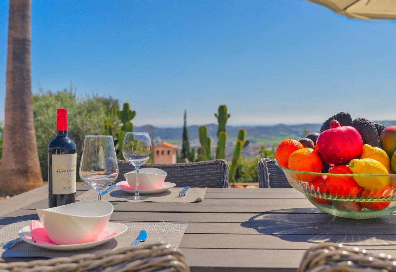 Huvilat Amazing With Panoramic Views