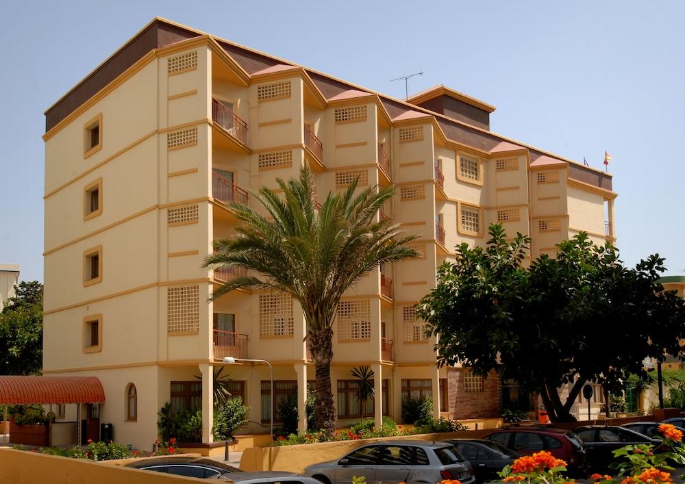 Monarque Cendrillón Hotel 3*