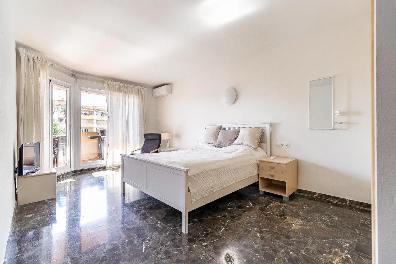 Apartment 69-penthouse With Views In Torreblanca, Fuengirola