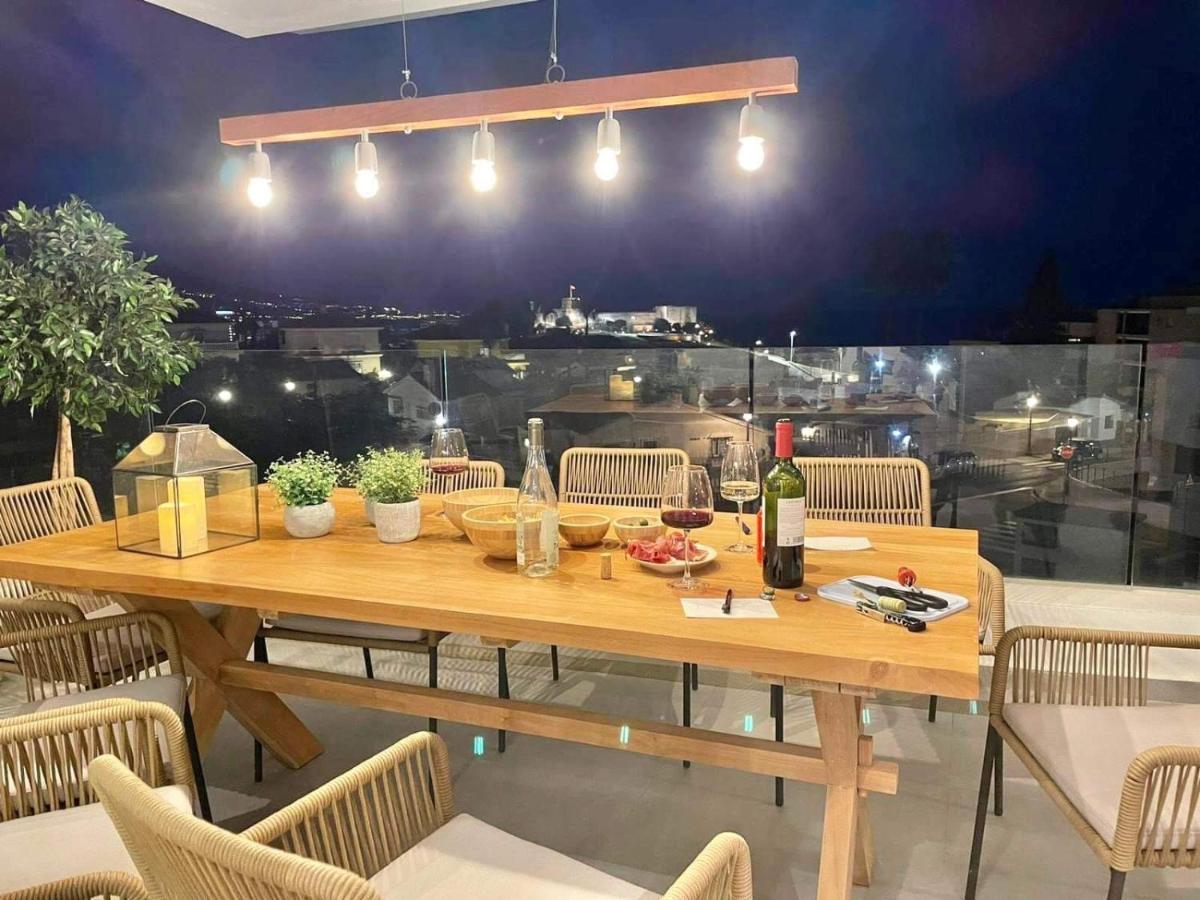 Luxury Fernando - The View Apartment