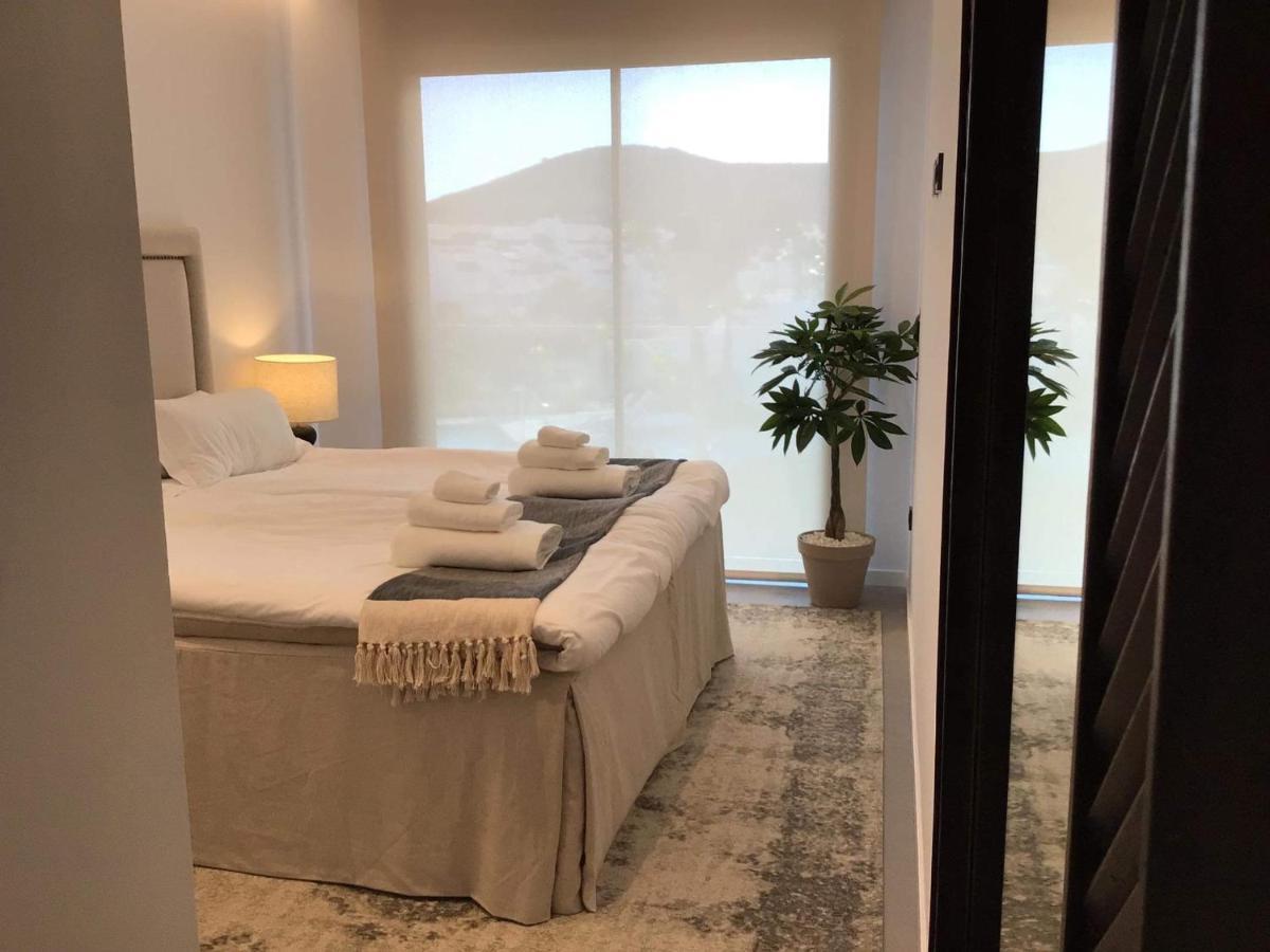 Luxury Fernando - The View Apartment