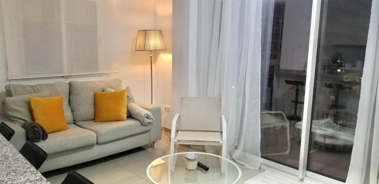 Stunning Gem With And Sea Views Appartement *