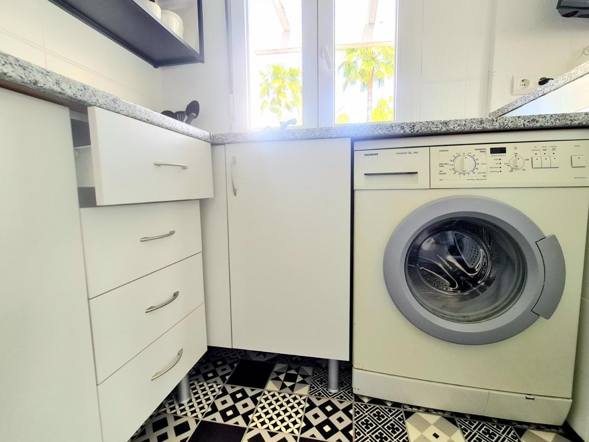 Apartamento Con Vistas Al Campo De Golf Y Piscina * Fuengirola