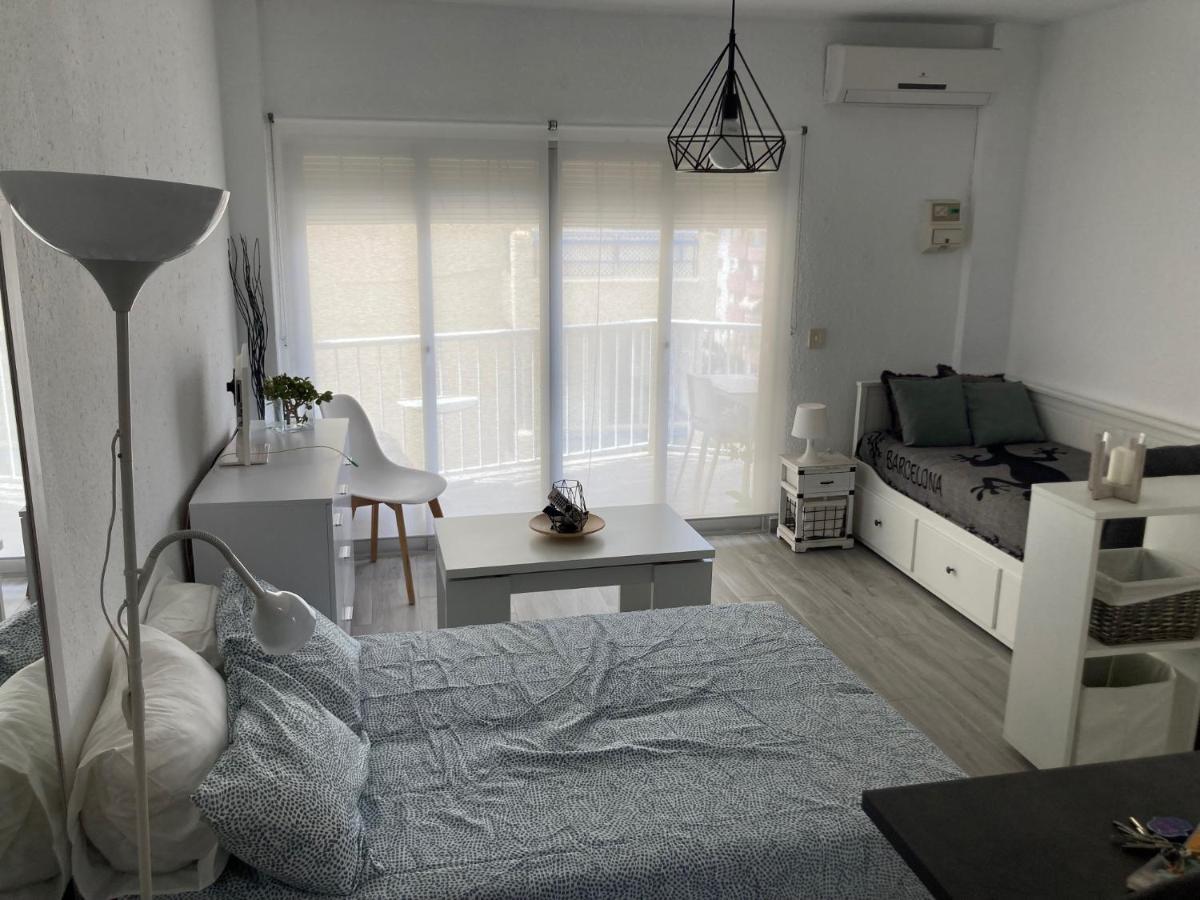 Moderno Estudio Con Terraza Segunda Linea Playa Los Boliches-fuengirola