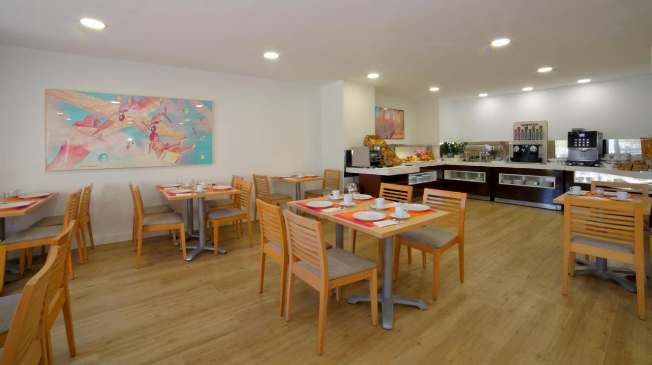 Pyr Aparthotel 3*