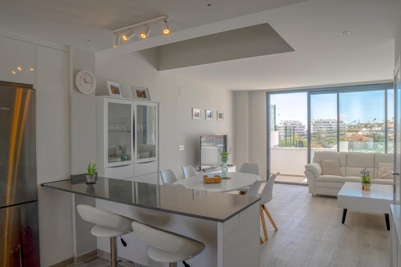 Stunning Villamar, Next To The Beach *