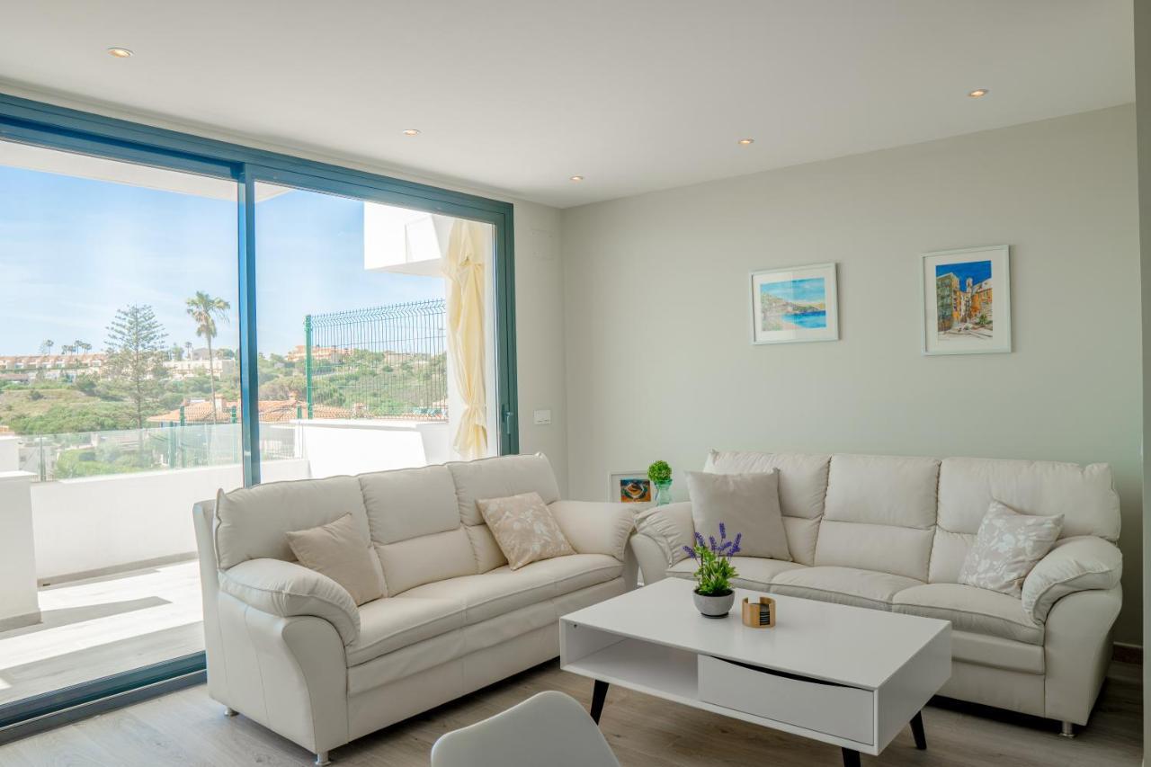 Vakantiehuis Stunning Villamar, Next To The Beach