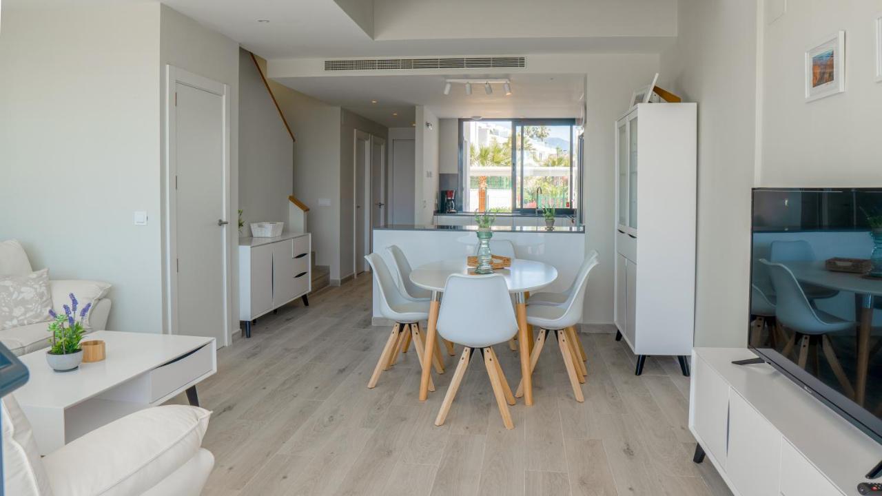 Stunning Villamar, Next To The Beach