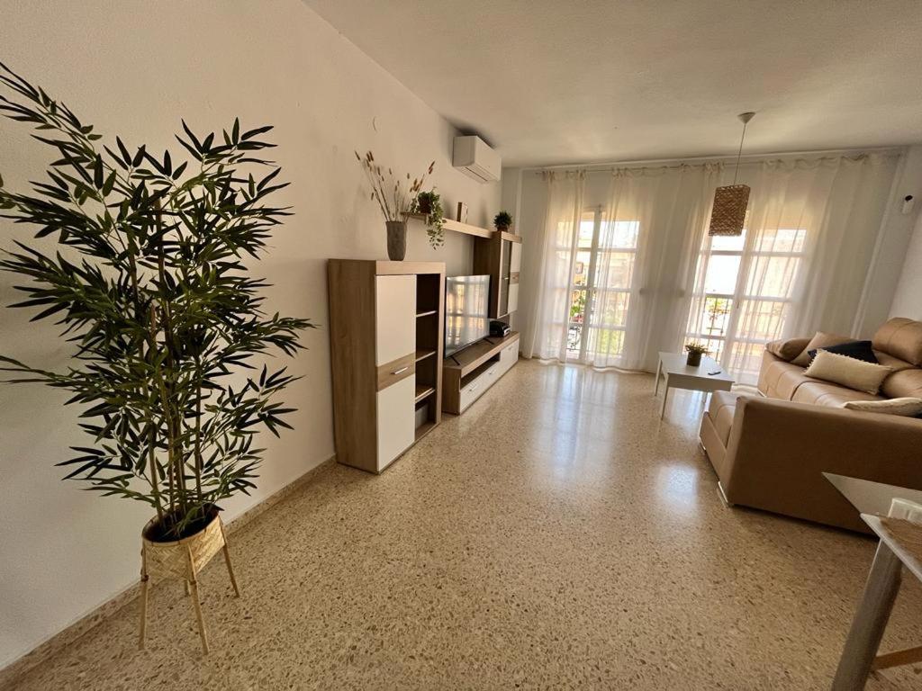 Apartamento Trimar - Céntrico Con Garaje *