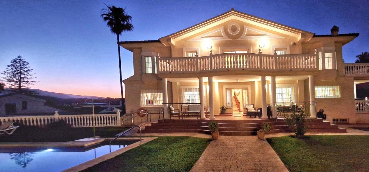 Golden Costa Del Sol - Big Private Pool - Bbq - Good Location