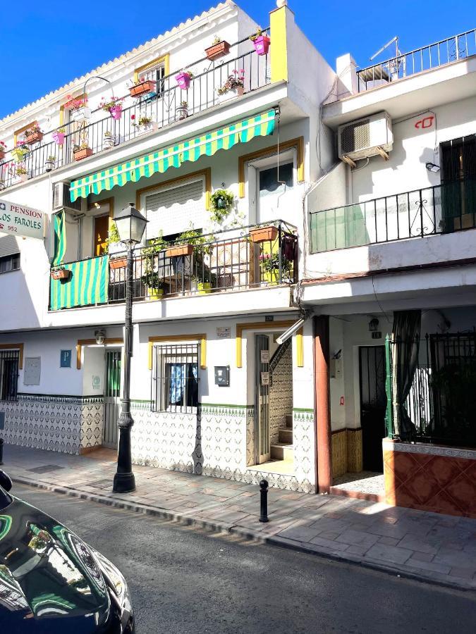 Los Faroles Guest house *