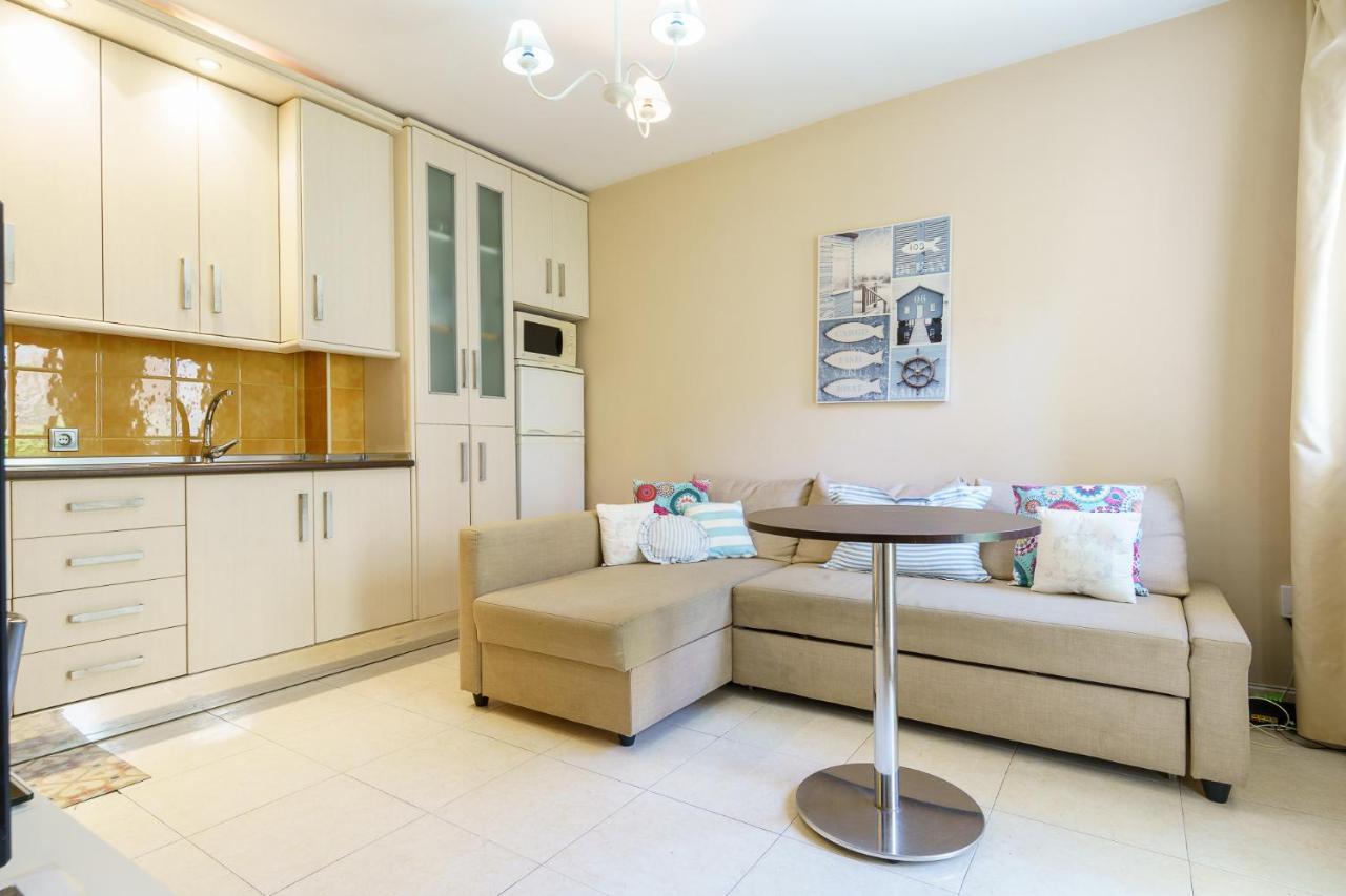 Ct 178 - Versalles - * Fuengirola
