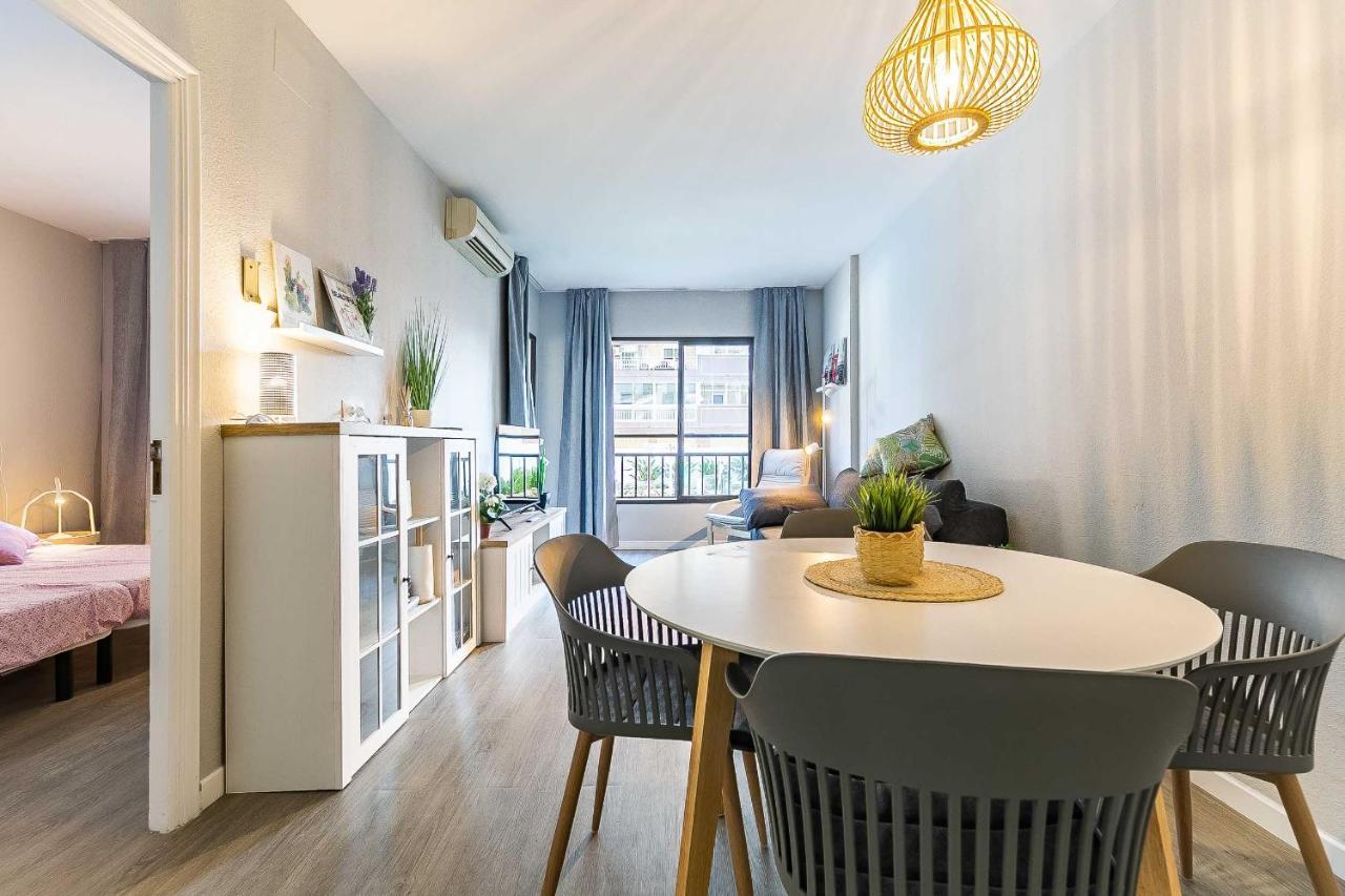 76-lovely Front In Apartment