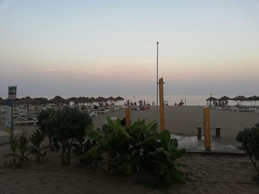 Estudio En Playa De Wifi * Fuengirola