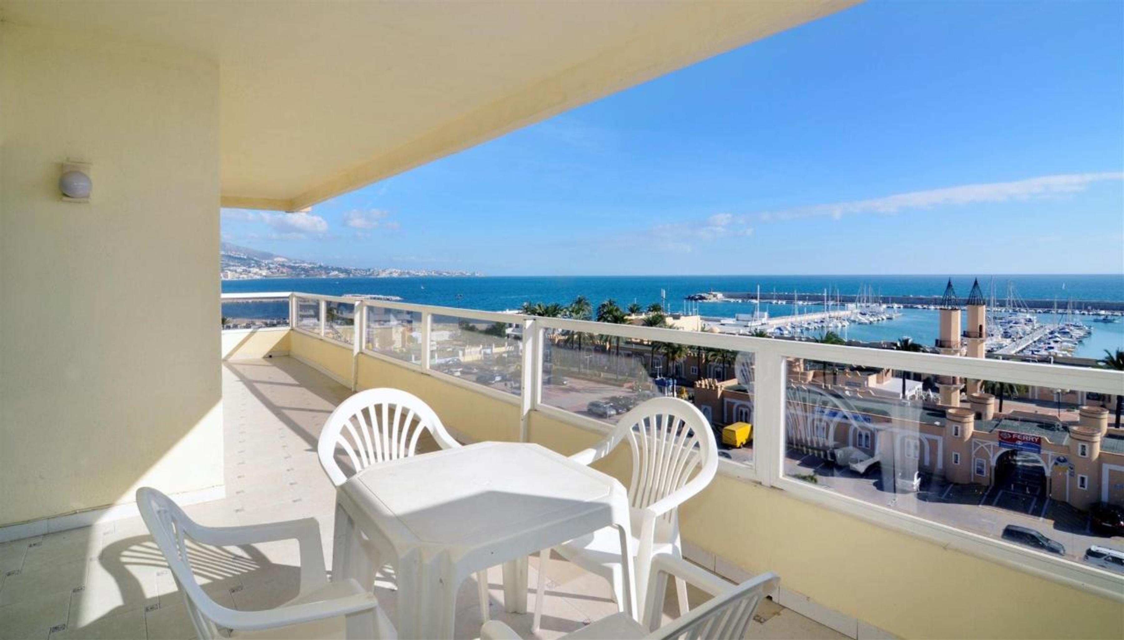 Aparthotel Pyr Fuengirola