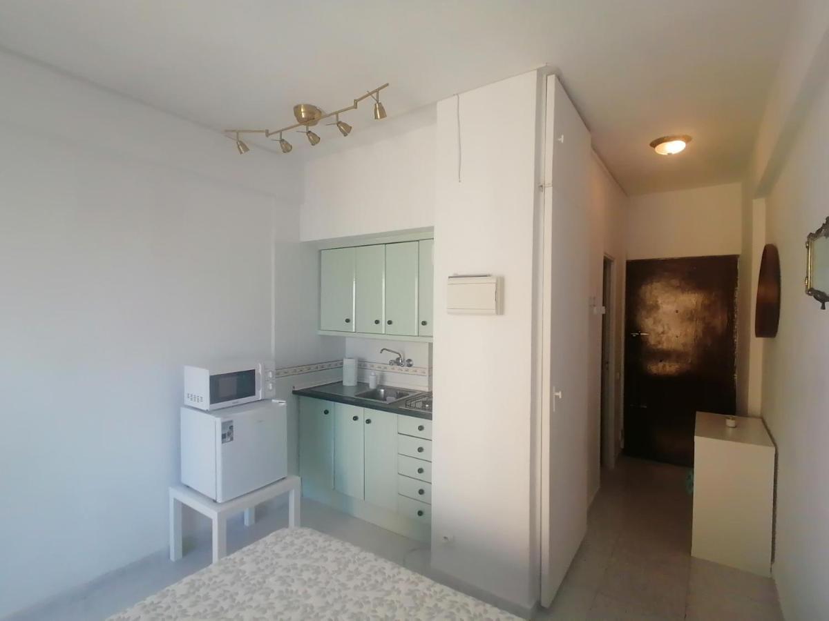 Apartment Lovely In Front Of The Beach. *