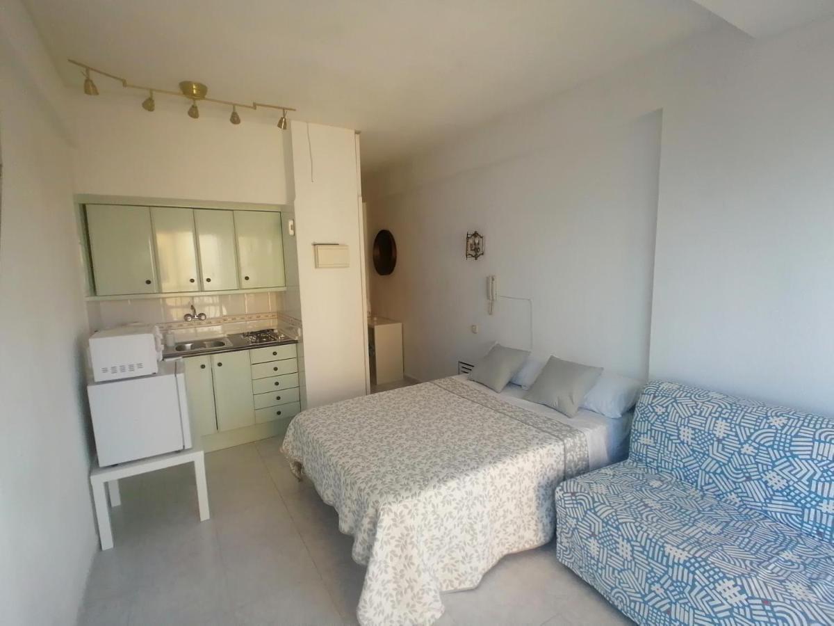 Apartment Lovely In Front Of The Beach. Fuengirola