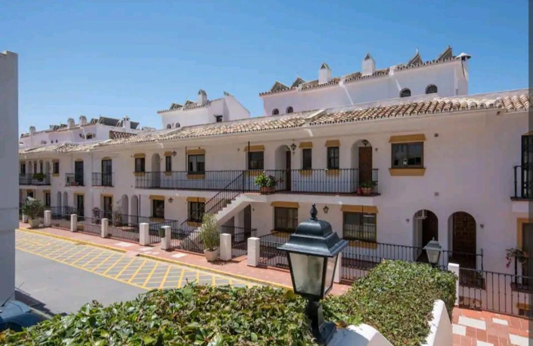 Apartamento Con Piscina *