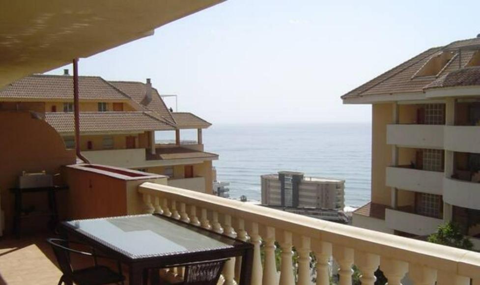 Piso Playa Carvajal Apartment