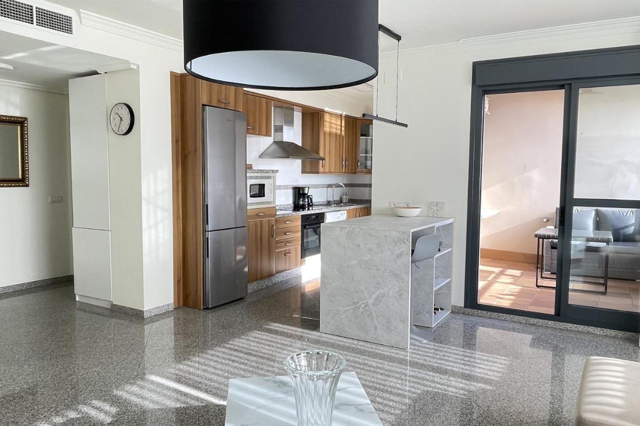 Luxury With Sea Views Private Parking And Terrace Apartamento Fuengirola