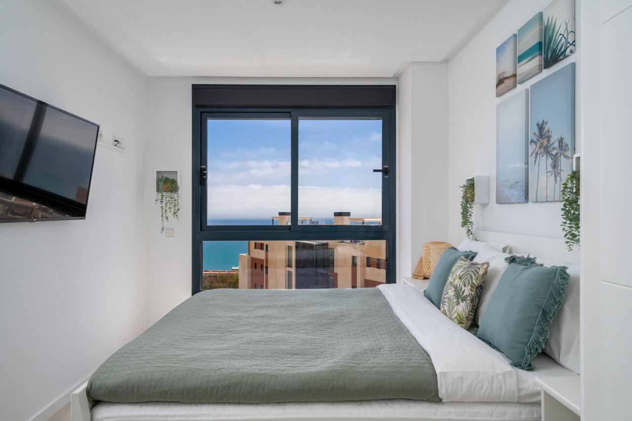 Apartment Luxurious With Pool And Gym El Higueron By Costarentals - Ref 149 *