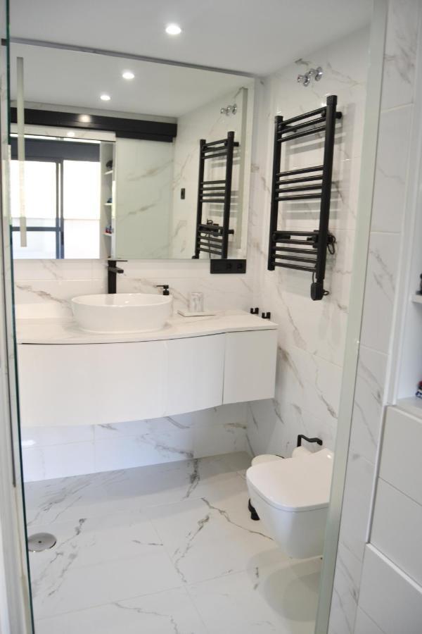 Luxury With Sea Views Private Parking And Terrace Apartamento