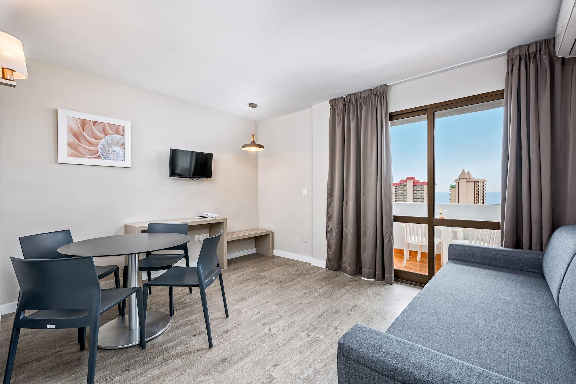Aparthotel Veramar 4*