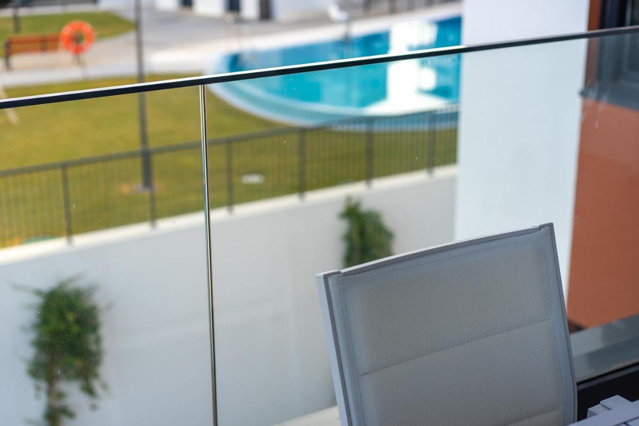 Stunning Flat In Middel Views El Higueron Gym+pool Ref 130