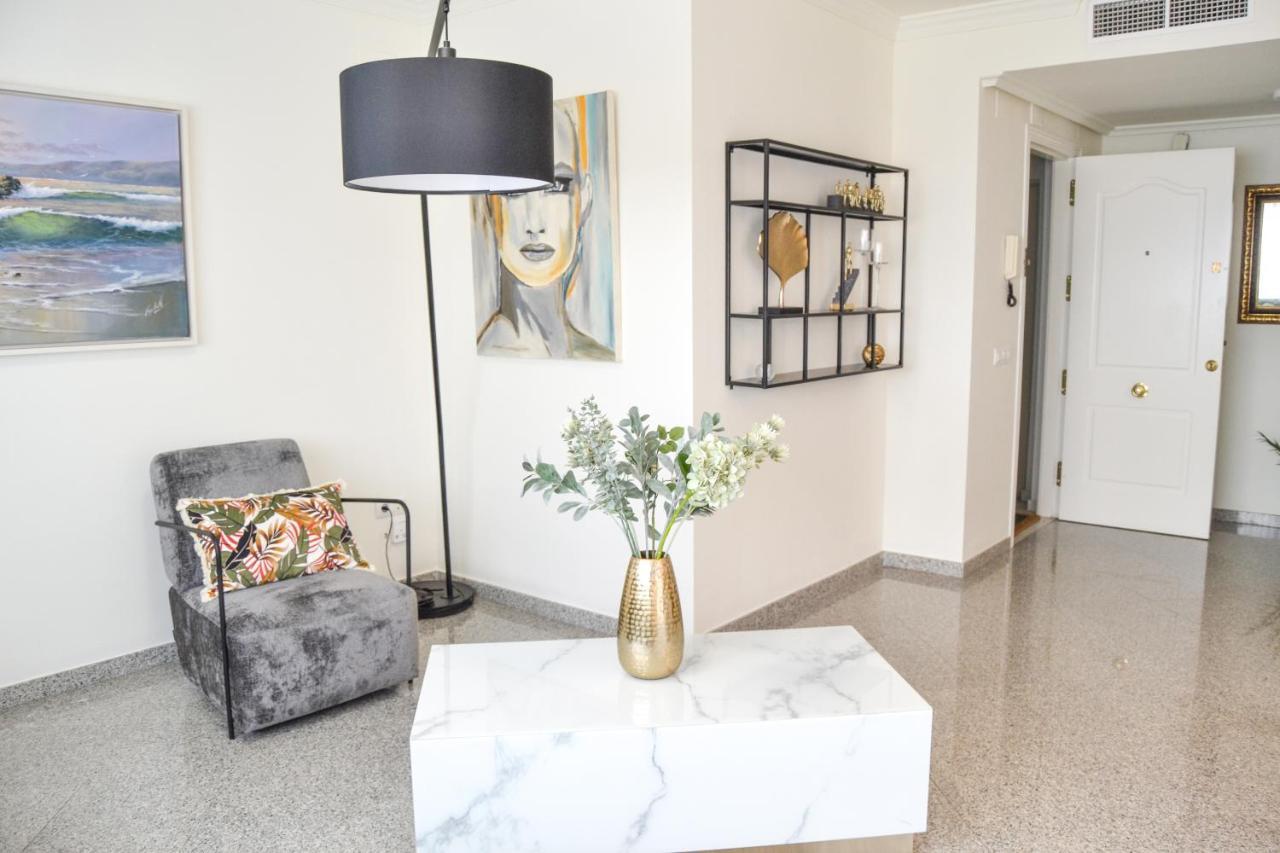 Luxury With Sea Views Private Parking And Terrace Fuengirola