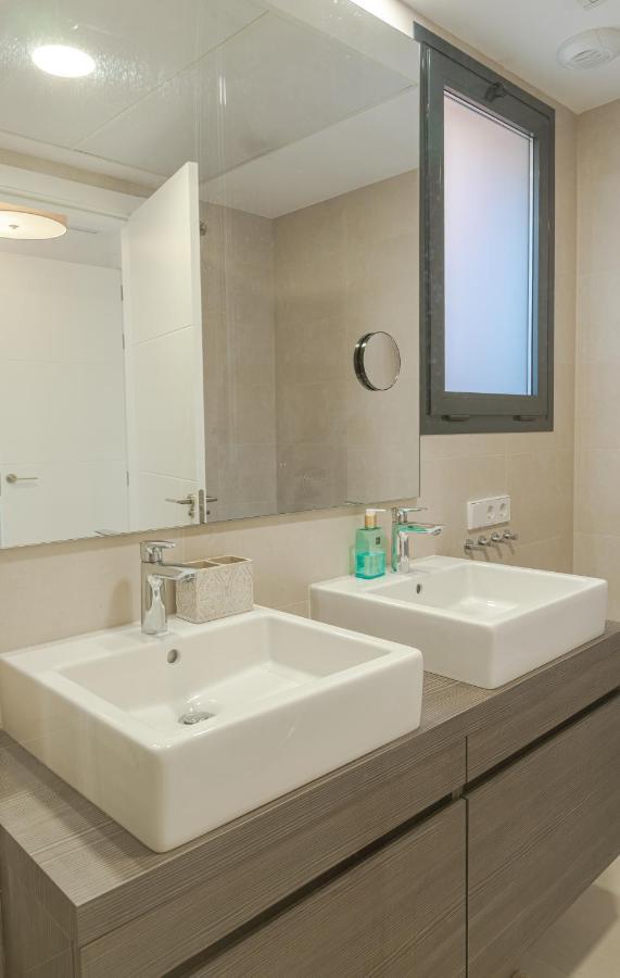 Lovely Modern In Middel Views Fuengirola