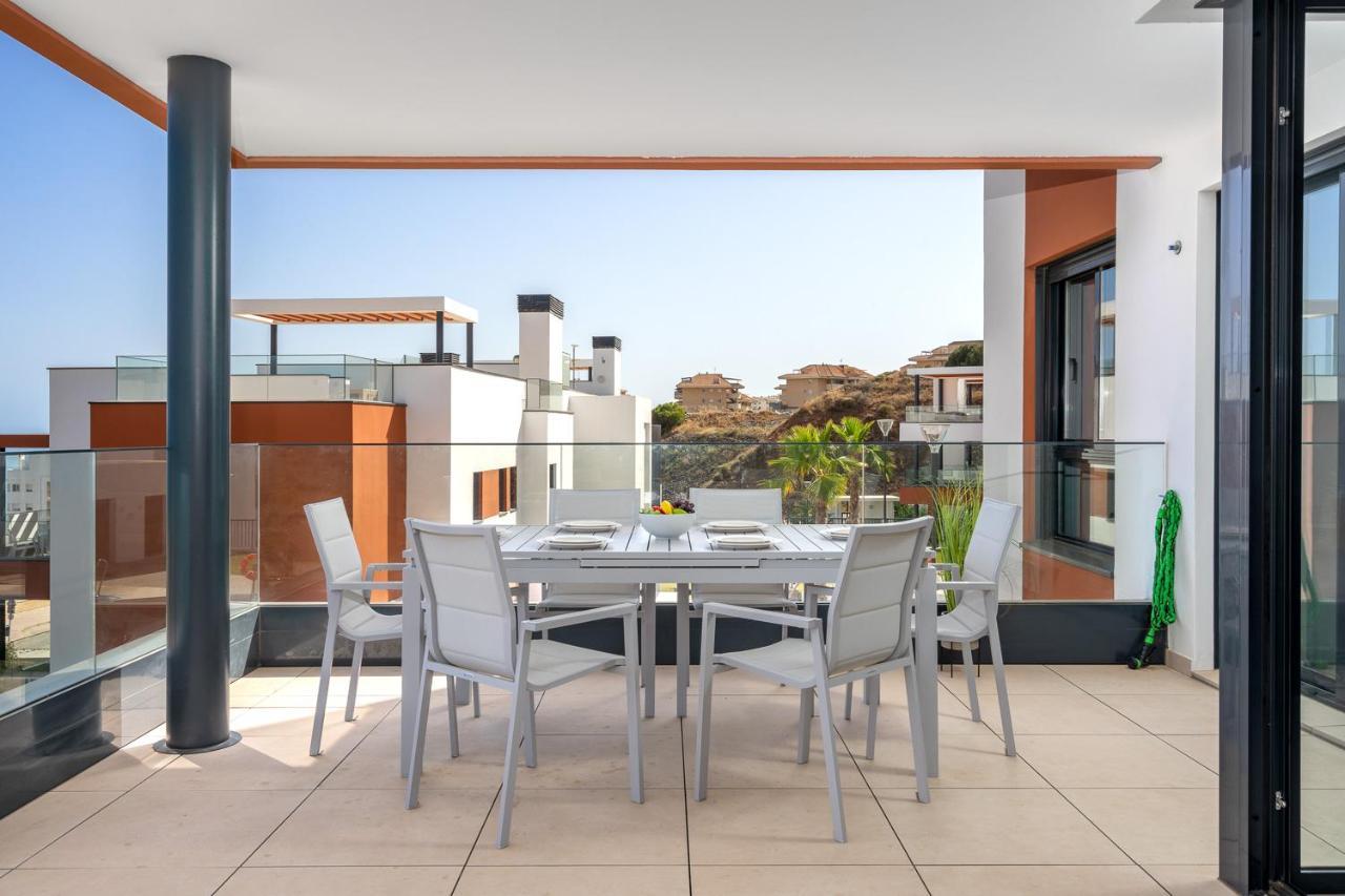 Stunning Flat In Middel Views El Higueron Gym&pool By Costarentals - Ref 130 Apartment