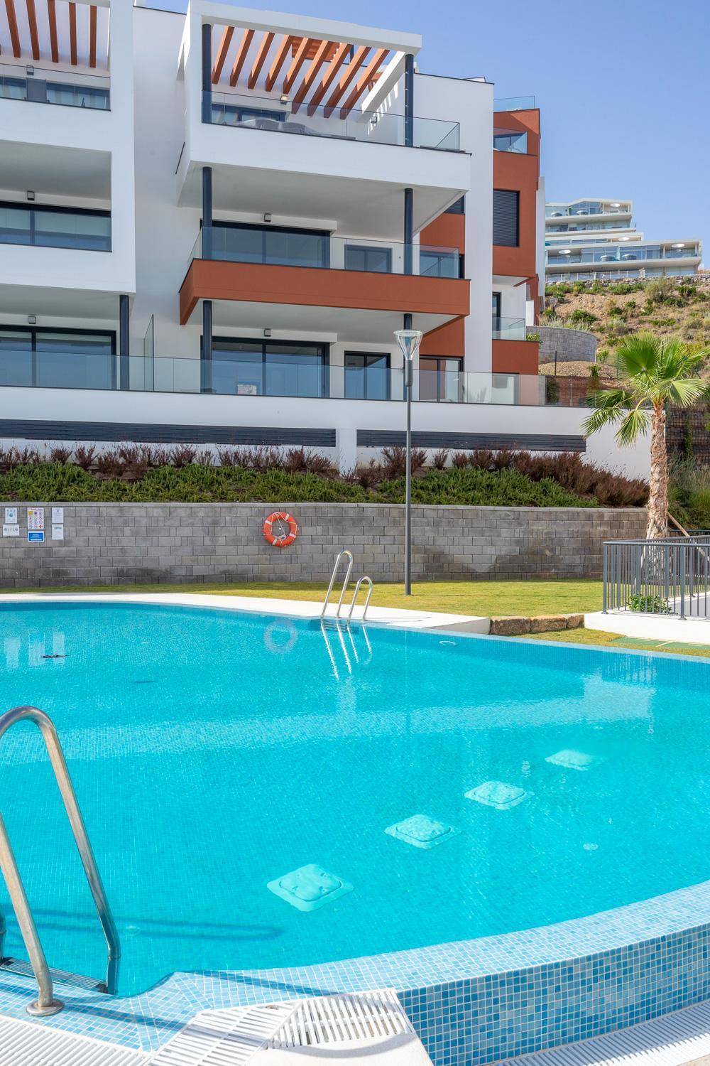Stunning Flat In Middel Views El Higueron Gym&pool By Costarentals - Ref 130 * Fuengirola
