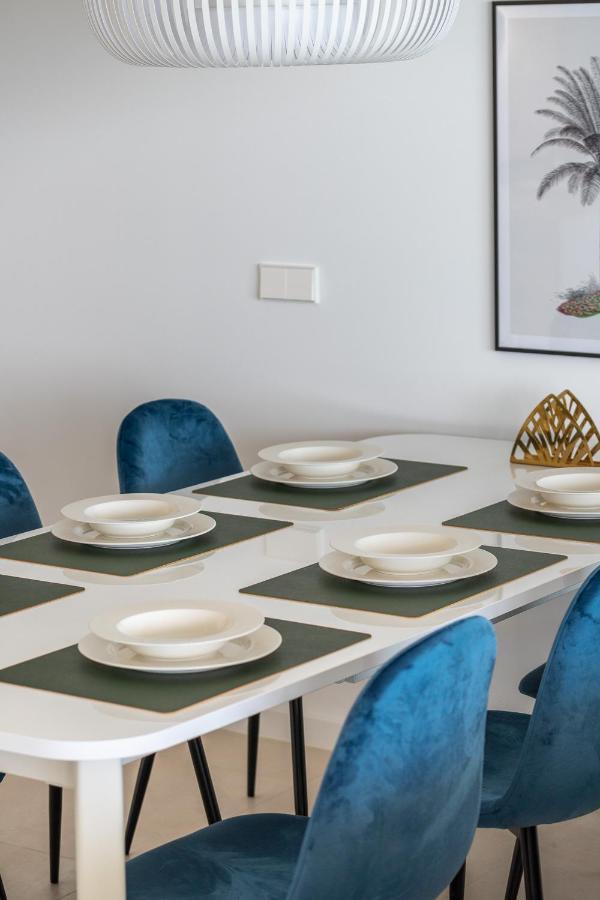 Apartment Stunning Flat In Middel Views El Higueron Gym&pool By Costarentals - Ref 130 *