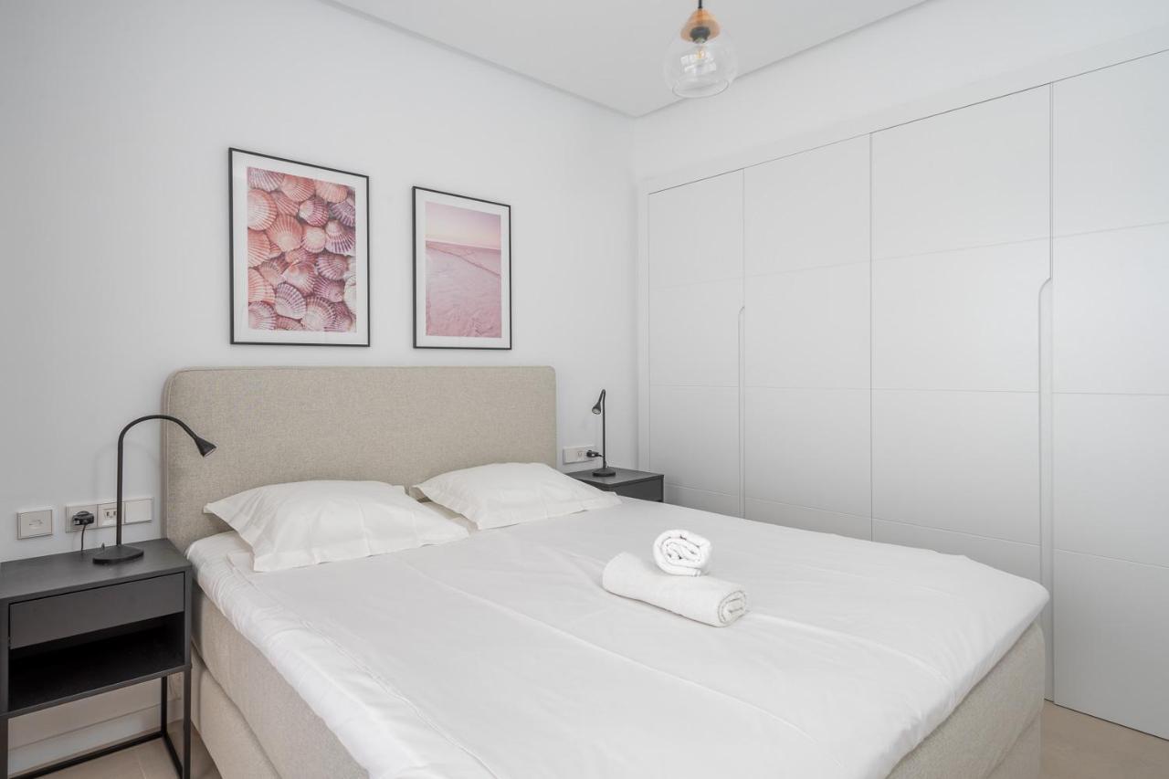 Stunning Flat In Middel Views El Higueron Gym&pool By Costarentals - Ref 130 Fuengirola