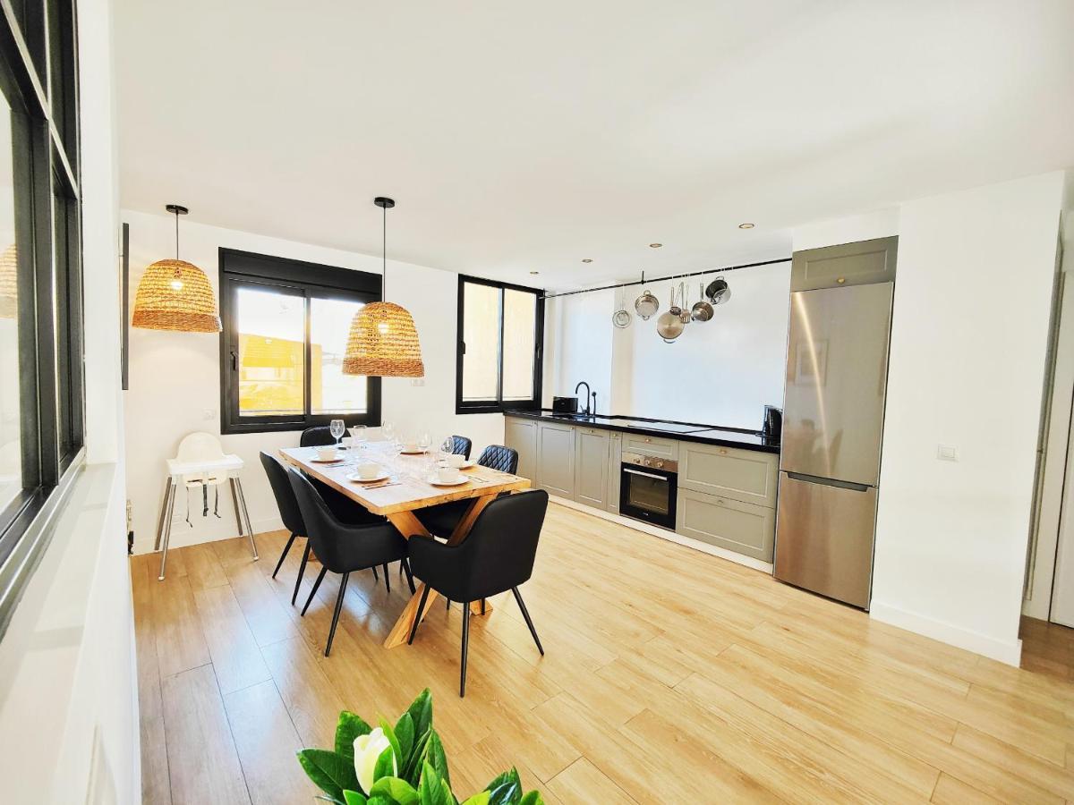 Marconi - Totally Renovated C Apartment