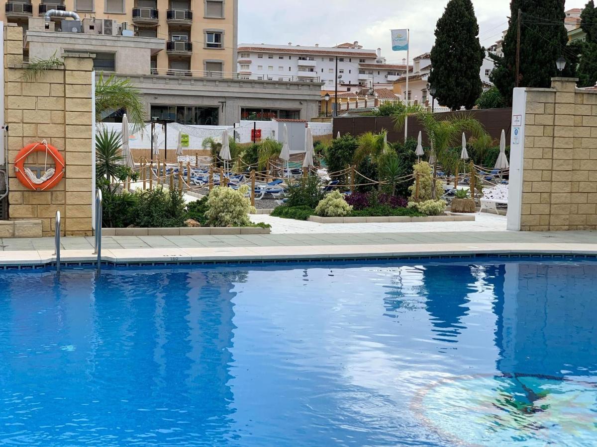 Snug In With Solarium Fuengirola